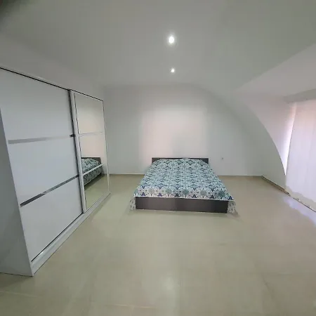 Penthouse Catic